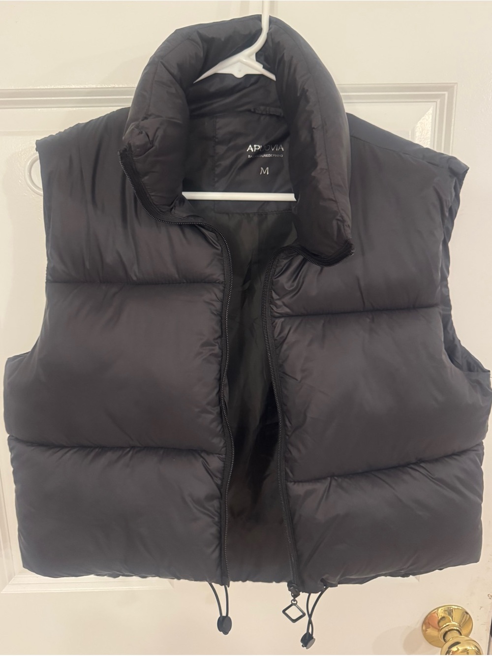 APOVIA Black Puffer Vest - Women's Medium